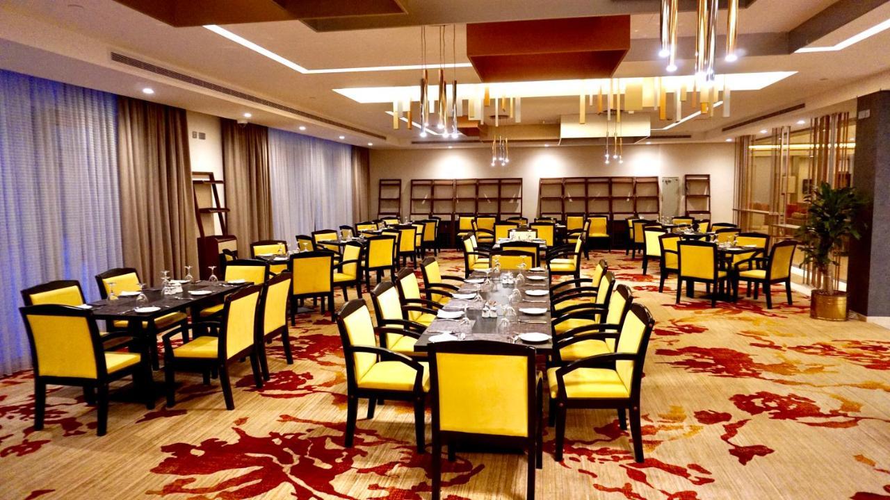 Al Kout Beach Hotel Kuwait City ภายนอก รูปภาพ