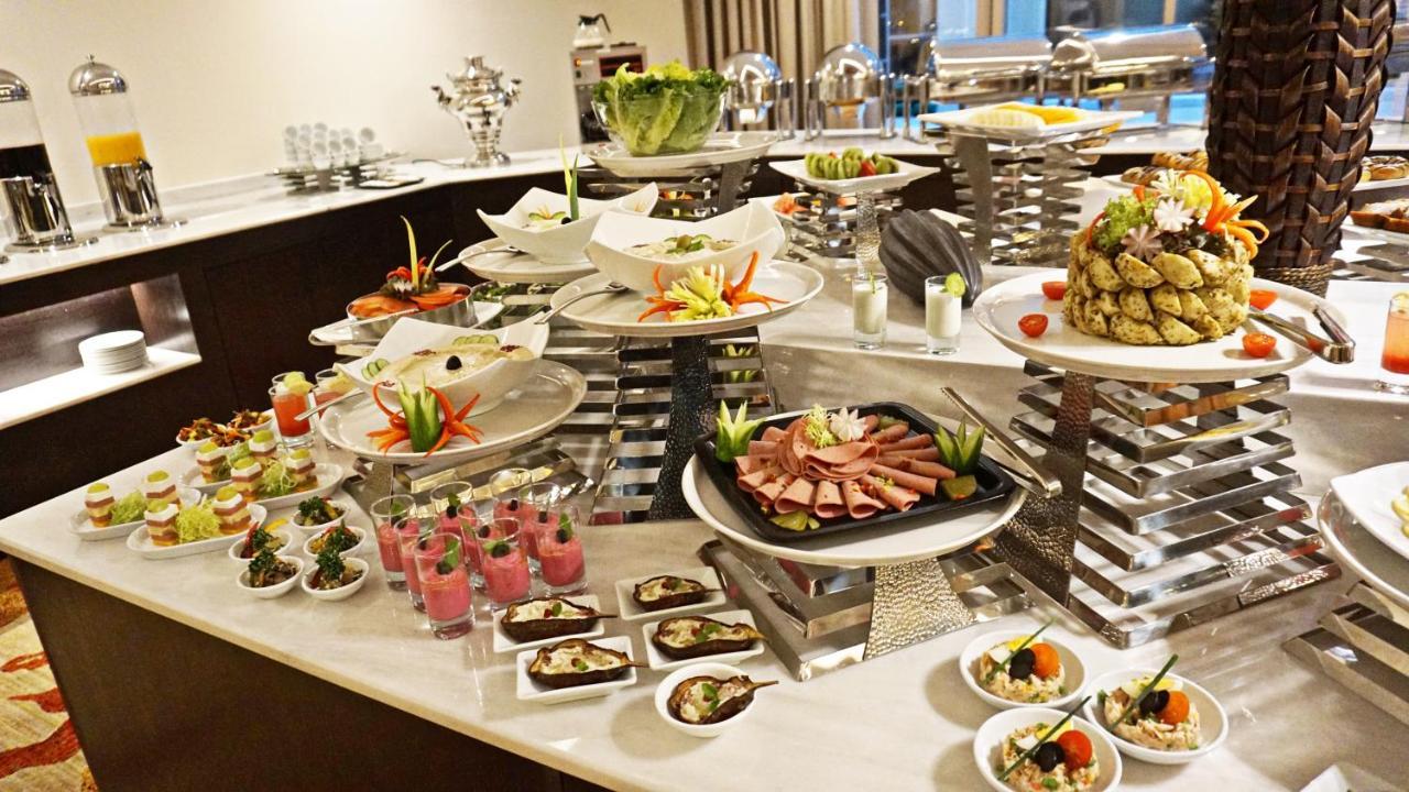 Al Kout Beach Hotel Kuwait City ภายนอก รูปภาพ
