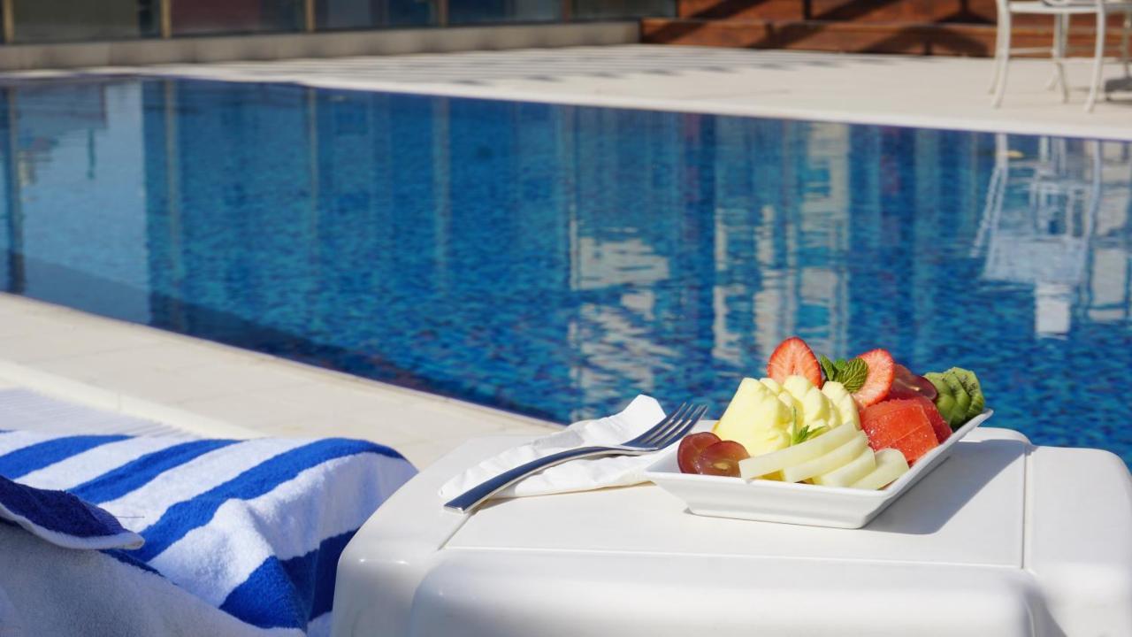 Al Kout Beach Hotel Kuwait City ภายนอก รูปภาพ